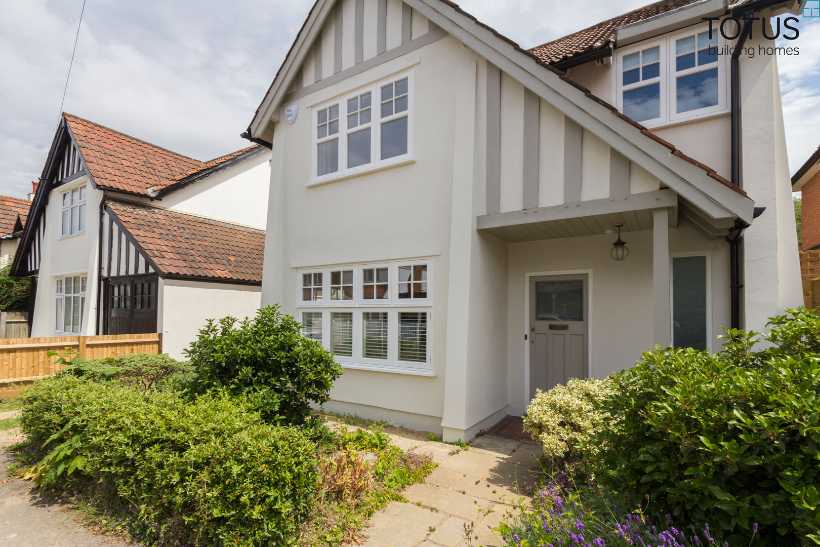 New life for a 1920s home - extension and full renovation, Thames Ditton, Surrey, TOTUS TOTUS 房子