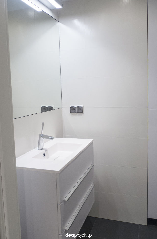 WC dla brodacza, idea projekt idea projekt Modern style bathrooms