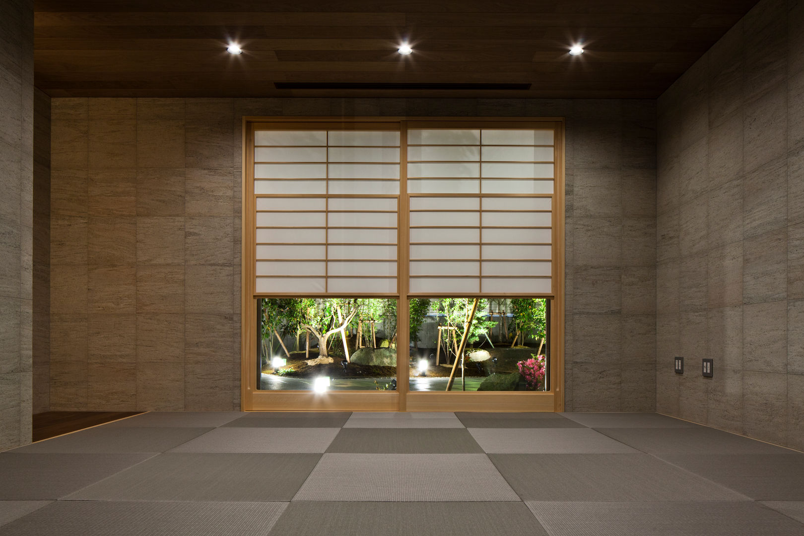 畳の部屋 依田英和建築設計舎 モダンデザインの 多目的室