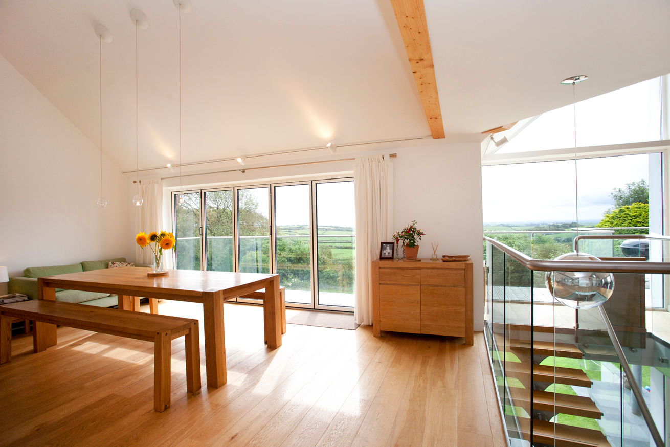 Contemporary Home, Bude, Cornwall homify 모던스타일 다이닝 룸