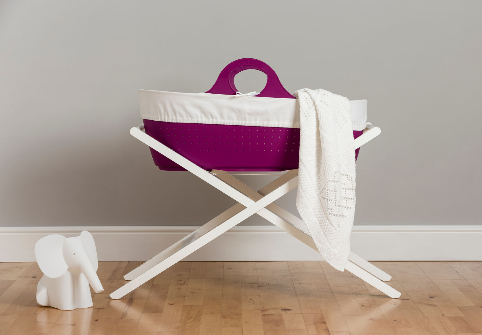 Grape Moba Moses Basket Moba Cuartos infantiles de estilo moderno Camas y cunas