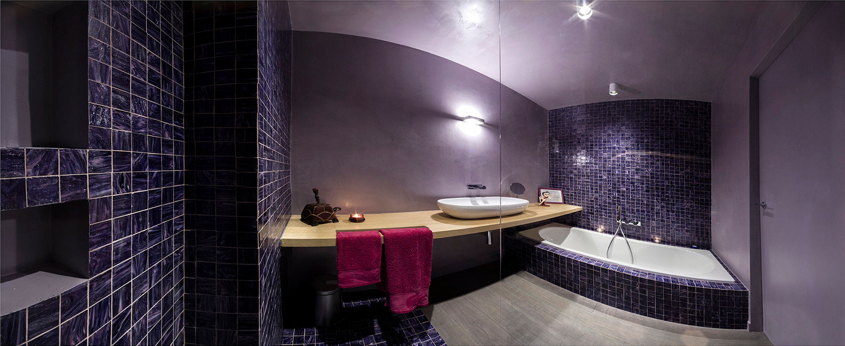 the blue whale, 23bassi studio di architettura 23bassi studio di architettura Minimal style Bathroom