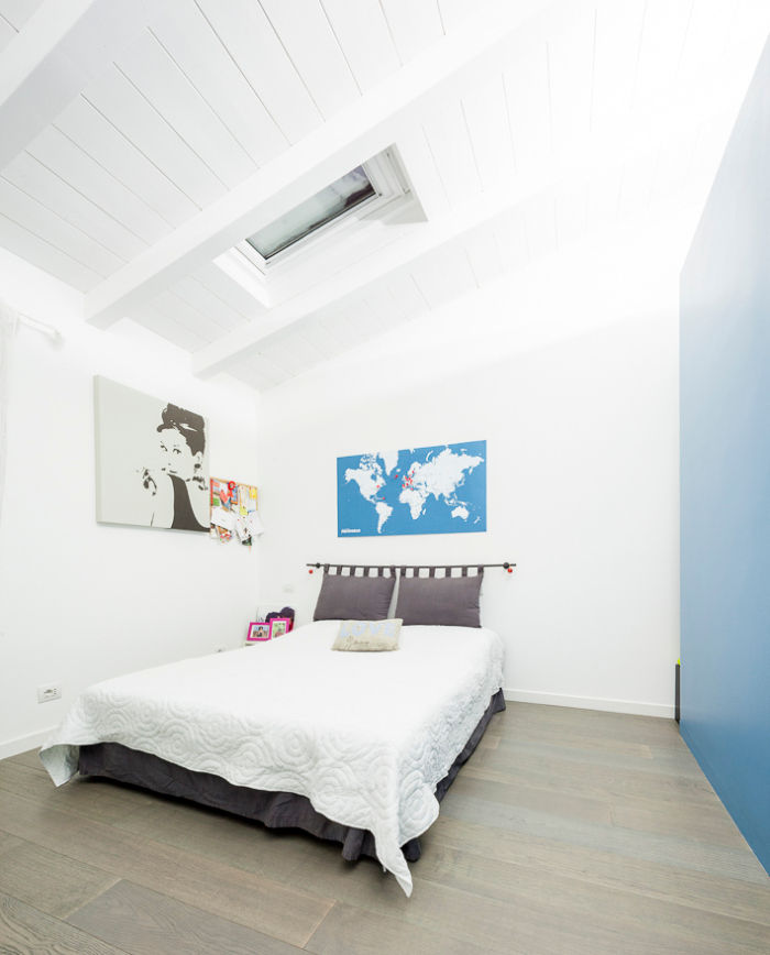 the blue whale, 23bassi studio di architettura 23bassi studio di architettura Minimalist bedroom