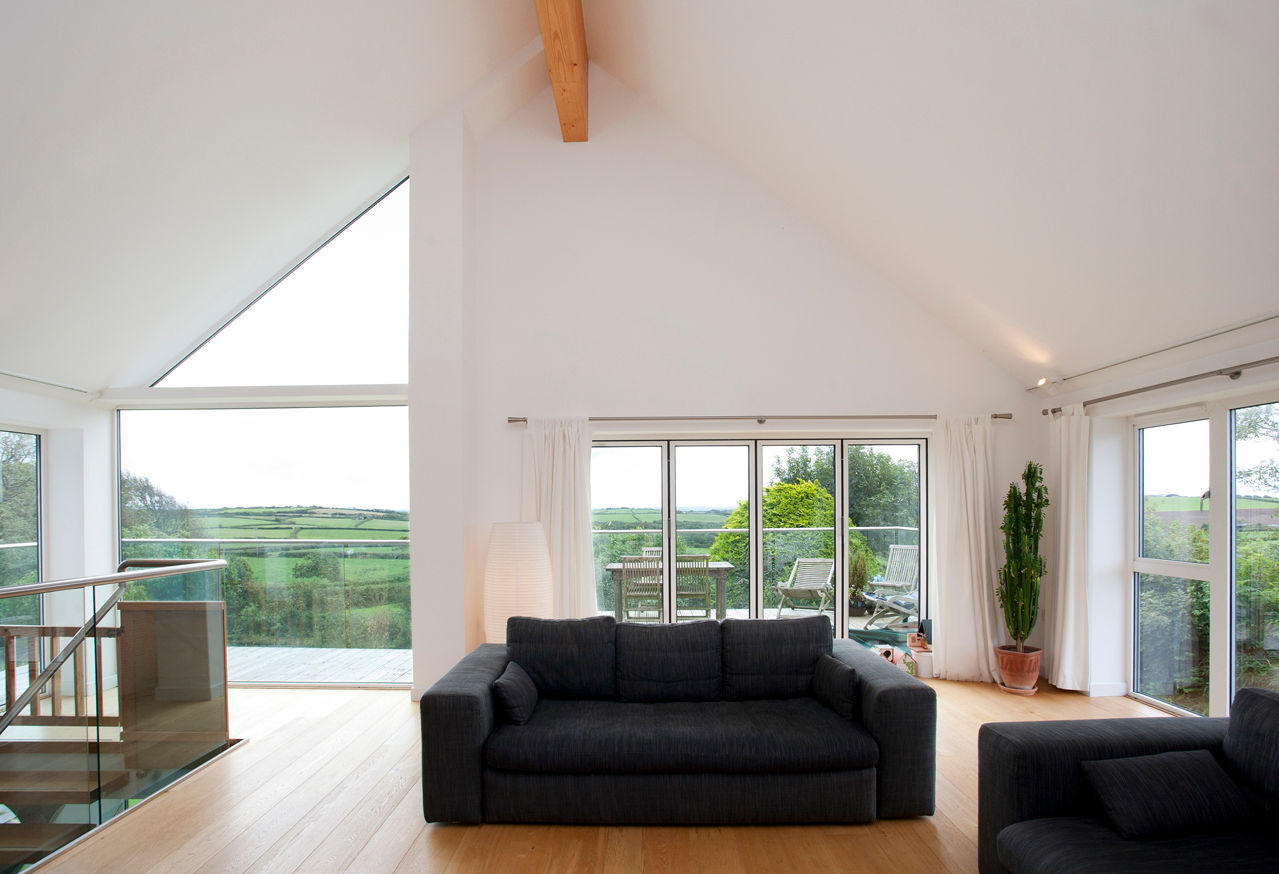 Contemporary Home, Bude, Cornwall homify ห้องนั่งเล่น