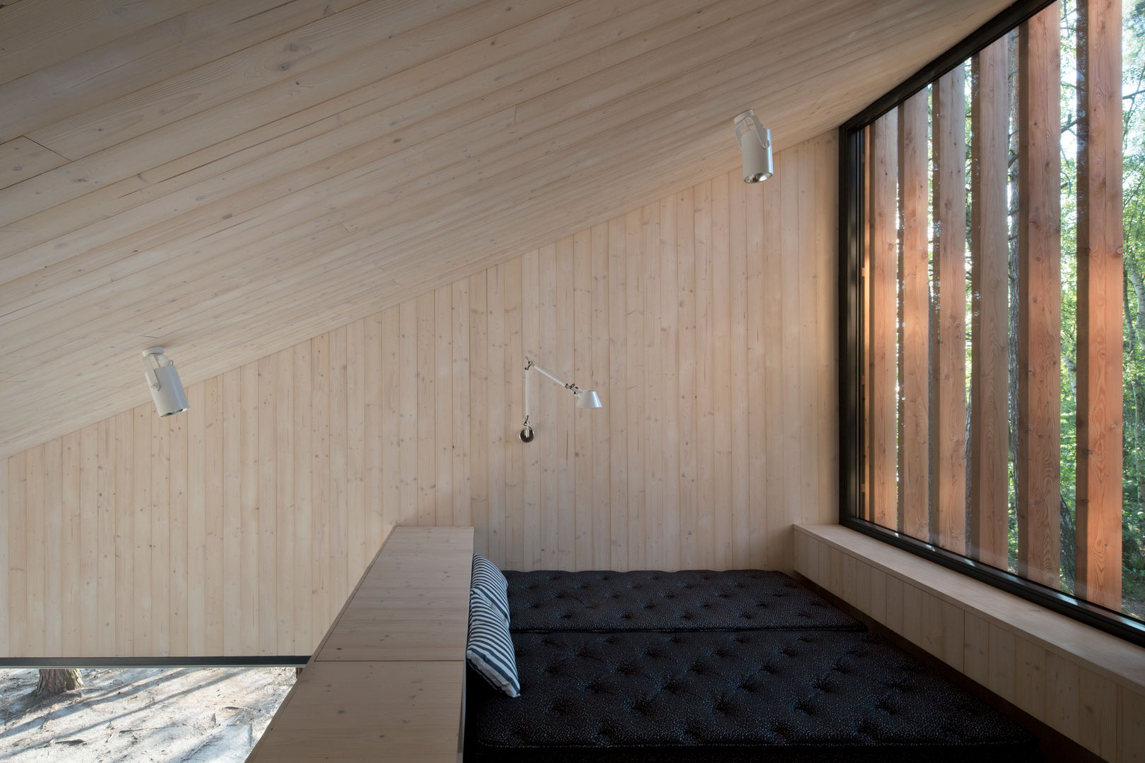 Lake Cabin FAM Architekti Salones modernos