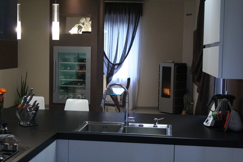 Private home in Asola, Devincenti Multiliving Devincenti Multiliving Modern kitchen