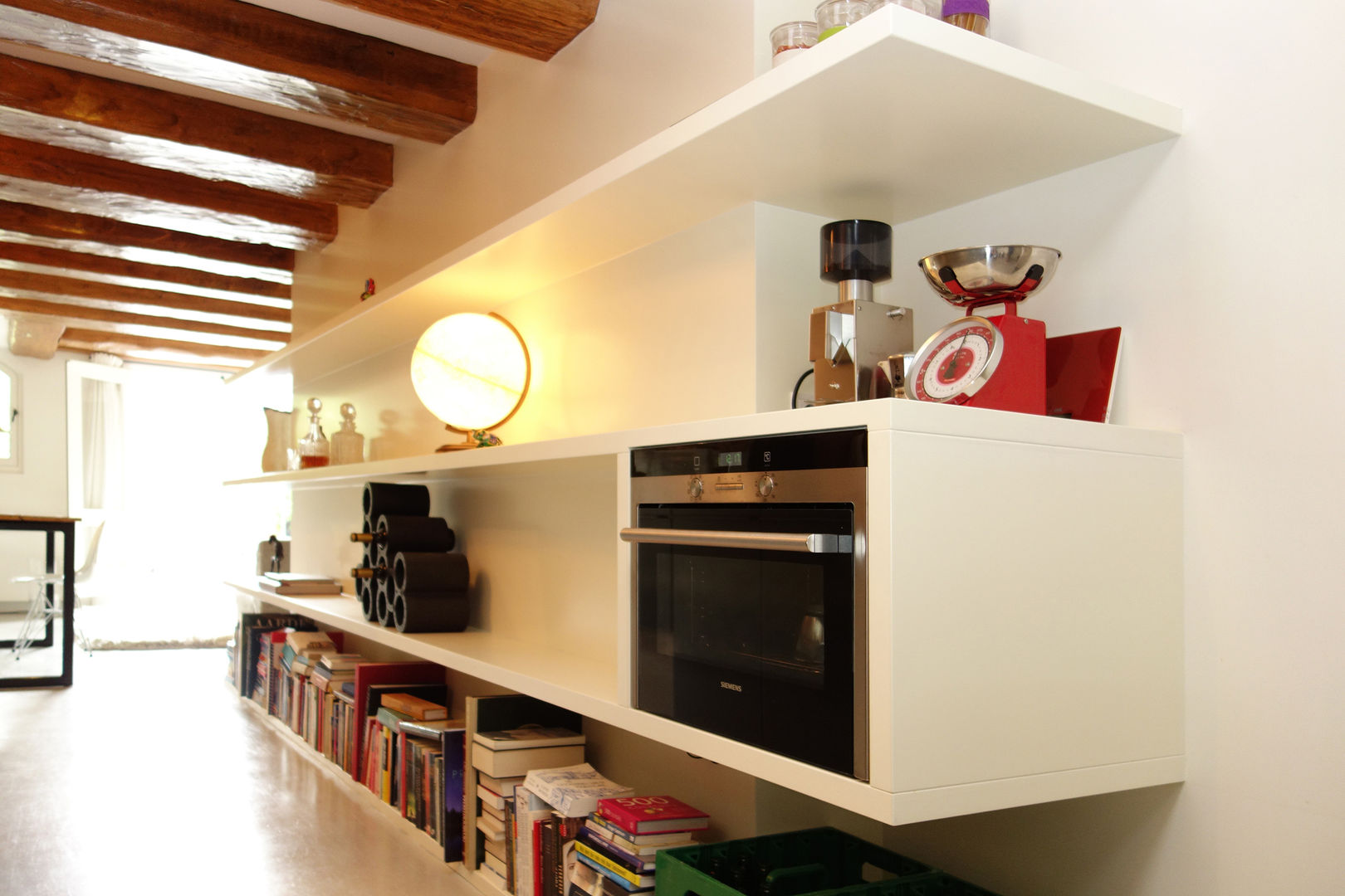 Loft Amsterdam, De Ontwerpdivisie De Ontwerpdivisie Nhà bếp phong cách tối giản Cabinets & shelves