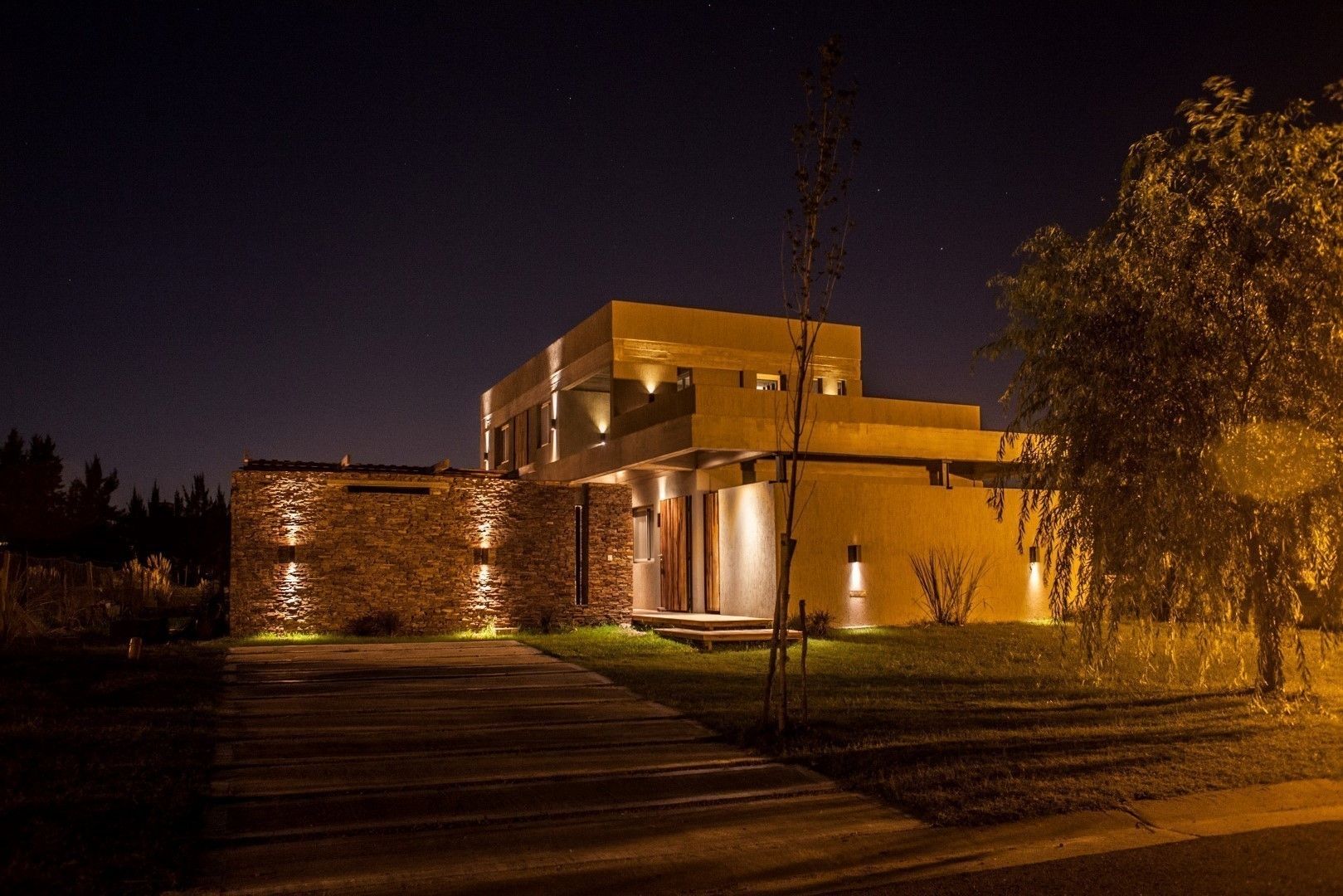 Casa MM, FAARQ - Facundo Arana Arquitecto & asoc. FAARQ - Facundo Arana Arquitecto & asoc. 모던스타일 주택