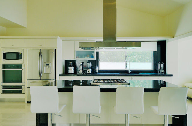 RESIDENCIA LOPEZ, Excelencia en Diseño Excelencia en Diseño Moderne keukens