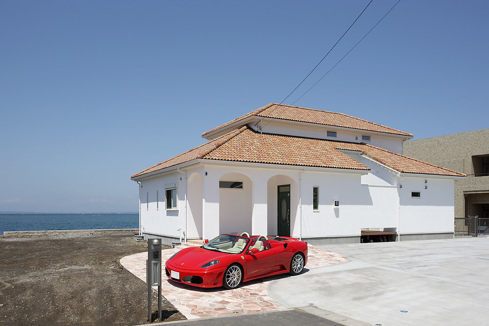 プロバンス風住宅, 有限会社タクト設計事務所 有限会社タクト設計事務所 Mediterranean style houses