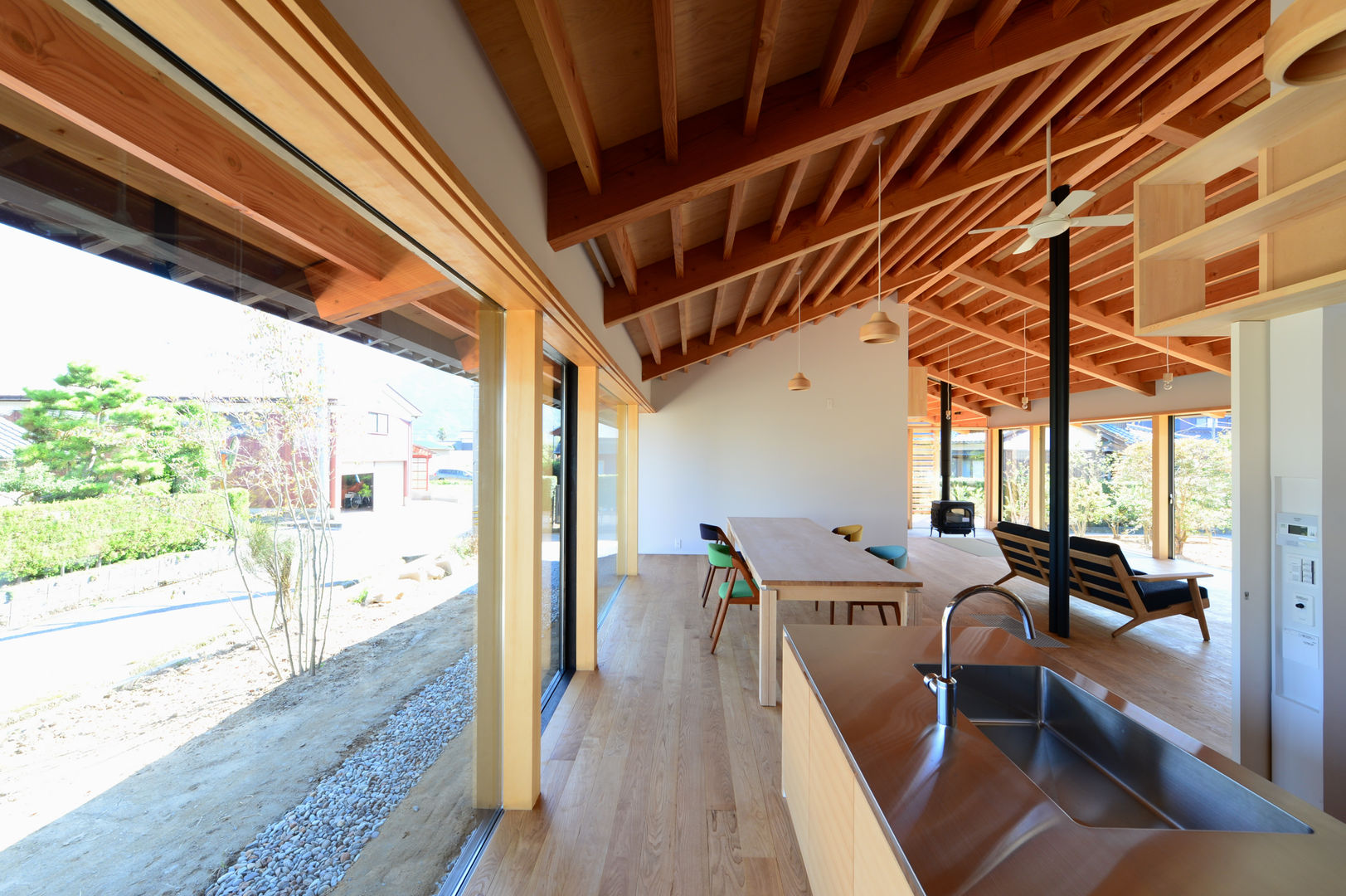 「林の中に住む。」, 丸山晴之建築事務所 丸山晴之建築事務所 Kitchen