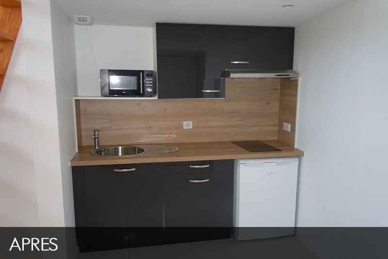 Aménagement d'un plateau en 2 studios, AD2 AD2 Dapur Modern