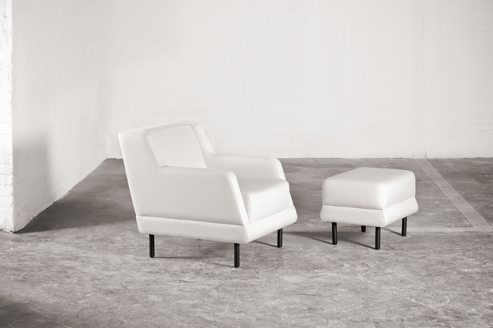 Futura Lounge Chair, Studio Lulo Studio Lulo Livings de estilo moderno Salas y sillones
