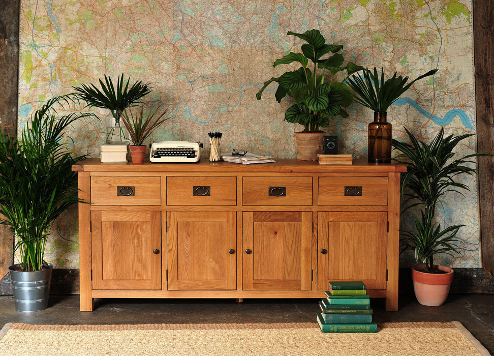 Lyon Oak Extra Large Sideboard The Cotswold Company ห้องนั่งเล่น ตู้เก็บของและชั้นเก็บของ