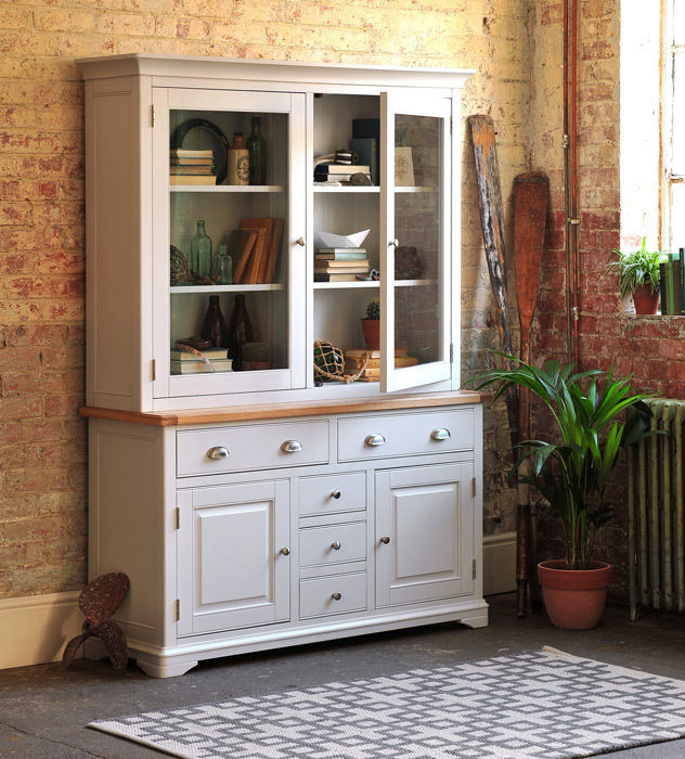 Boston Light Grey Dresser The Cotswold Company Comedores de estilo rural Buffet y cómodas