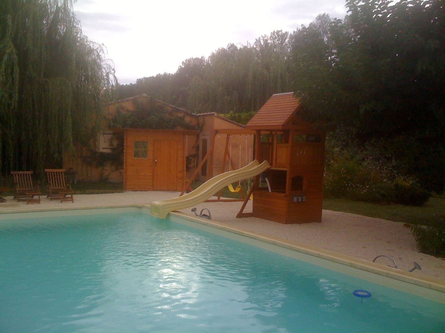 Climbing Frame Across The Pool Selwood Products Ltd Jardins clássicos Baloiços e jogos