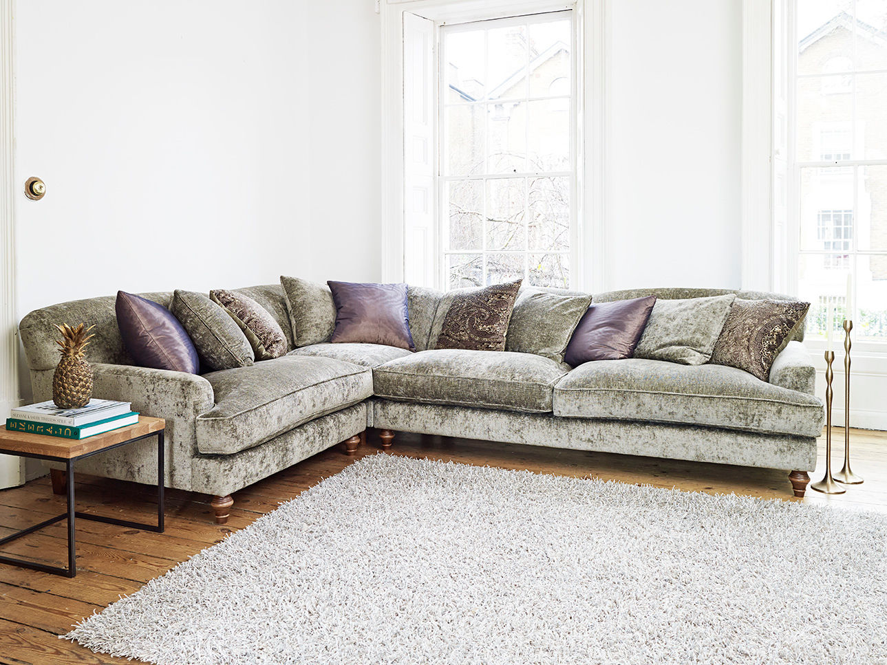 Galloway Corner Sofa Darlings of Chelsea غرفة المعيشة أريكة ومقاعد إسترخاء