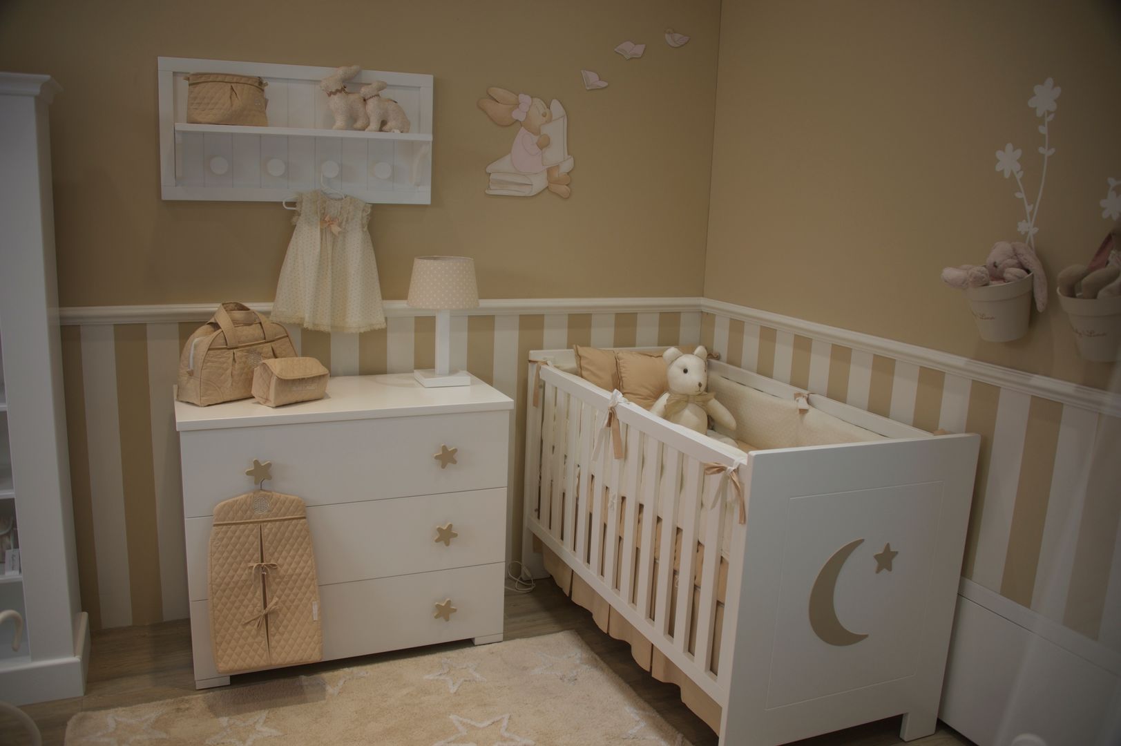 Habitación Infantil, Baby Luna Baby Luna Детская комната в стиле модерн Освещение