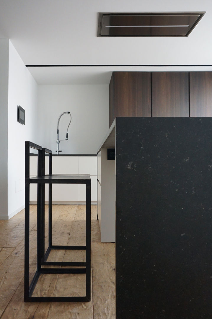 BCHouse_Villa privata, Plus Concept Studio Plus Concept Studio Kitchen