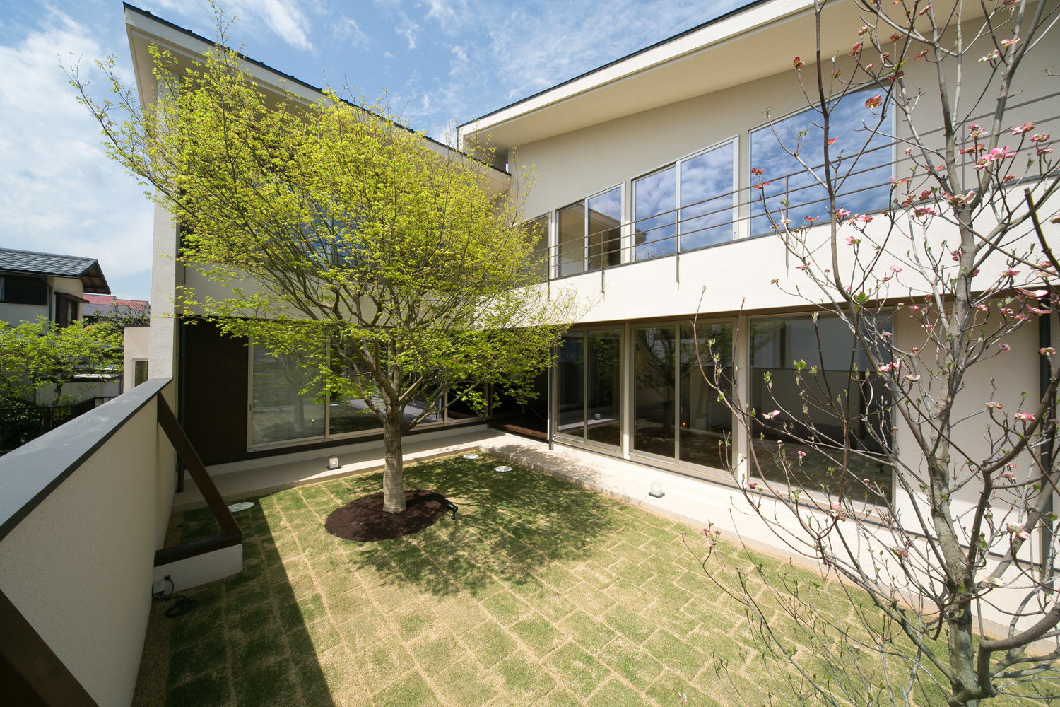 眺めのいい窓, アーキシップス京都 アーキシップス京都 Jardines modernos