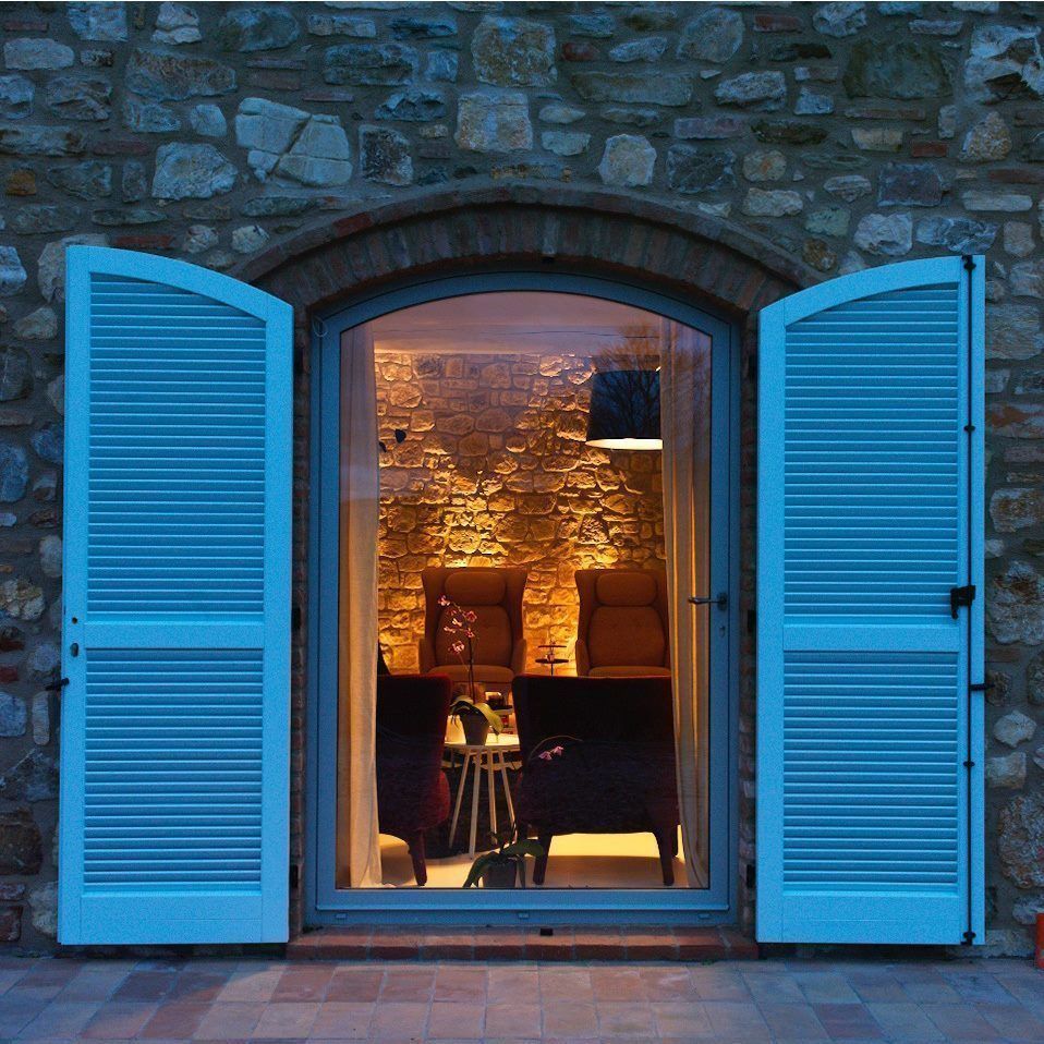 Locanda di Doris, CASABELLA CASABELLA Case in stile minimalista