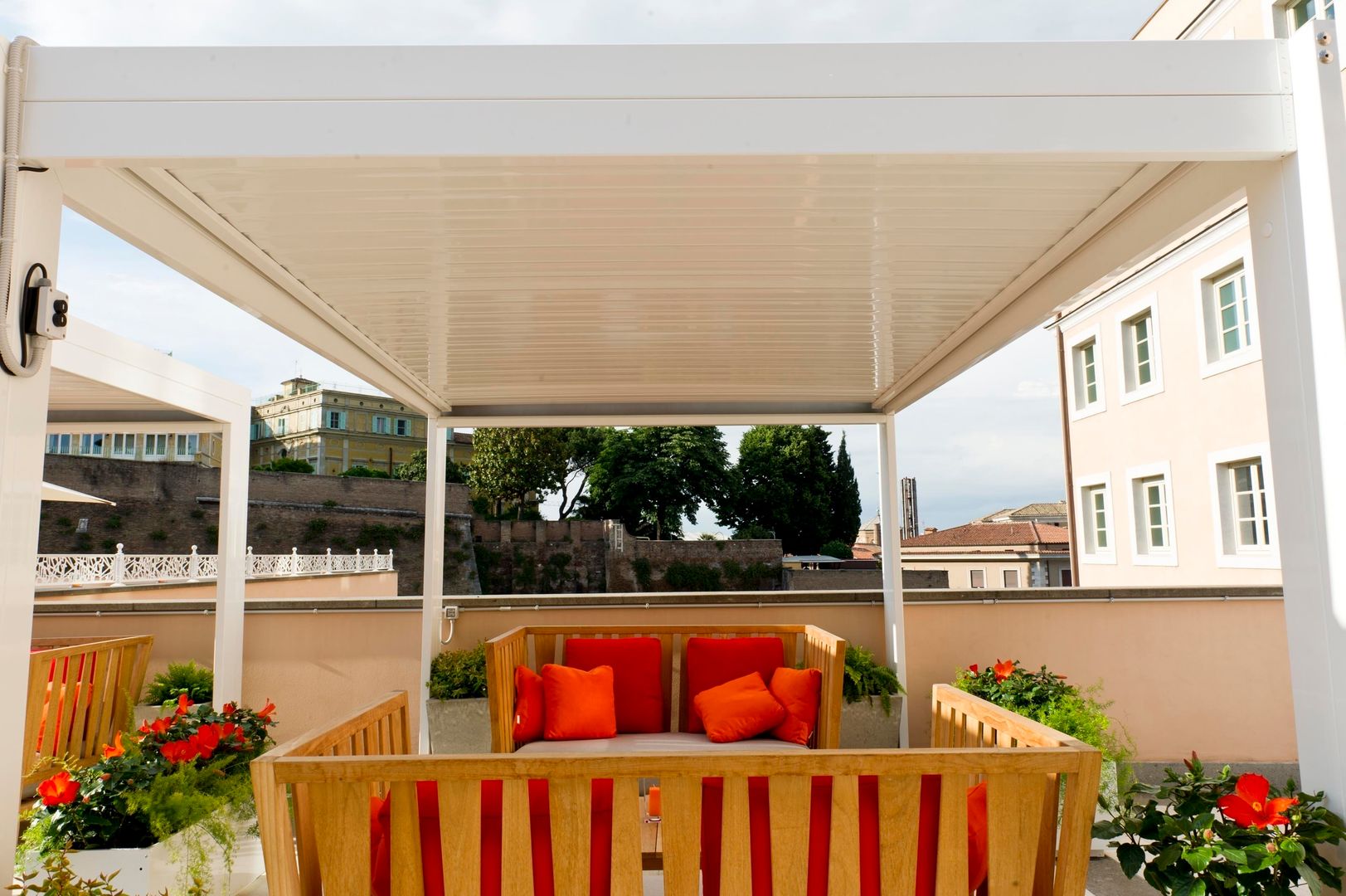 Terrazza Gran Melià _Roma, studiomartino.5 studiomartino.5 Akdeniz Balkon, Veranda & Teras