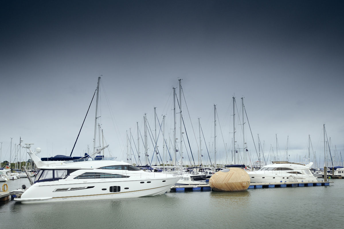 The Exbury Egg in Harbour PAD studio Дома в стиле модерн