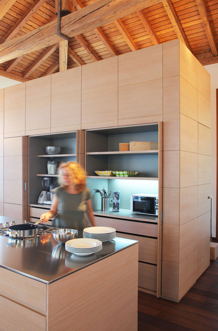 homify Dapur Modern Electronics