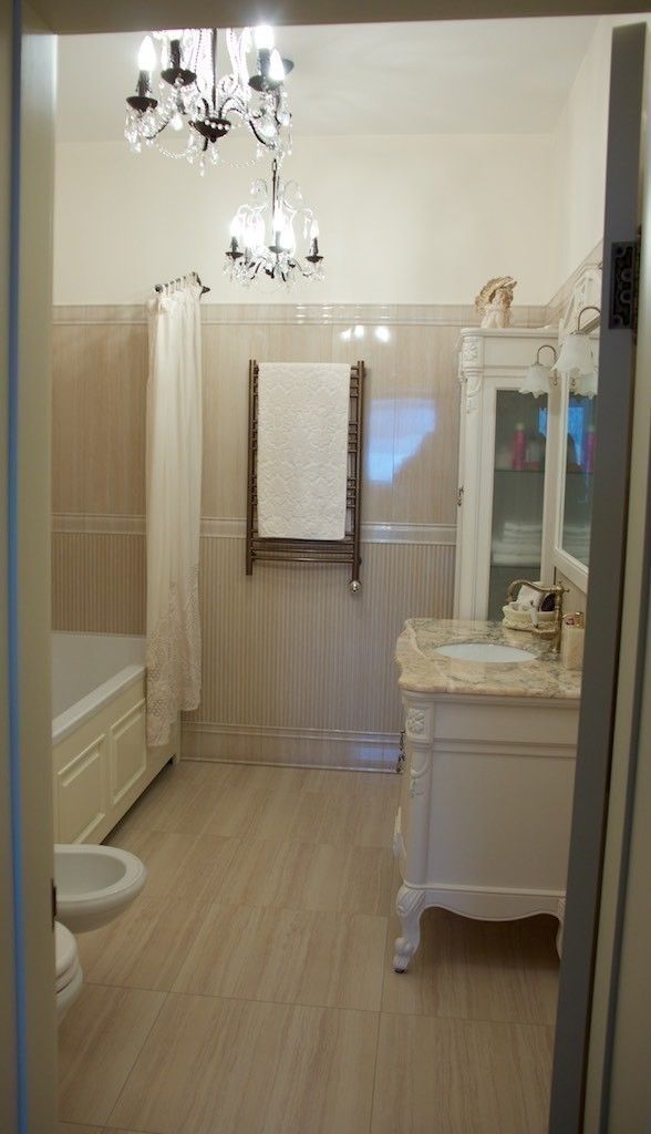 Дом на набережной, Ширванова Оксана PerfectHome Ширванова Оксана PerfectHome Classic style bathroom