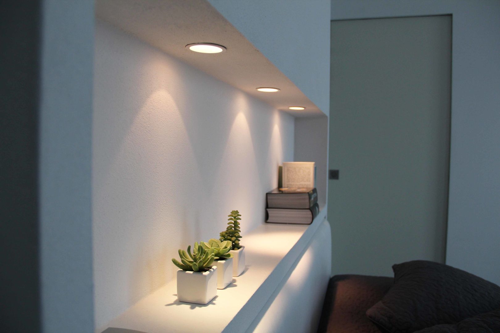 illuminazione letto Elisa Rizzi architetto Camera da letto minimalista Illuminazione