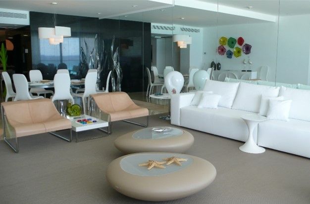 Emerald Residential Tower & Spa, BAO BAO 现代客厅設計點子、靈感 & 圖片 配件與裝飾品