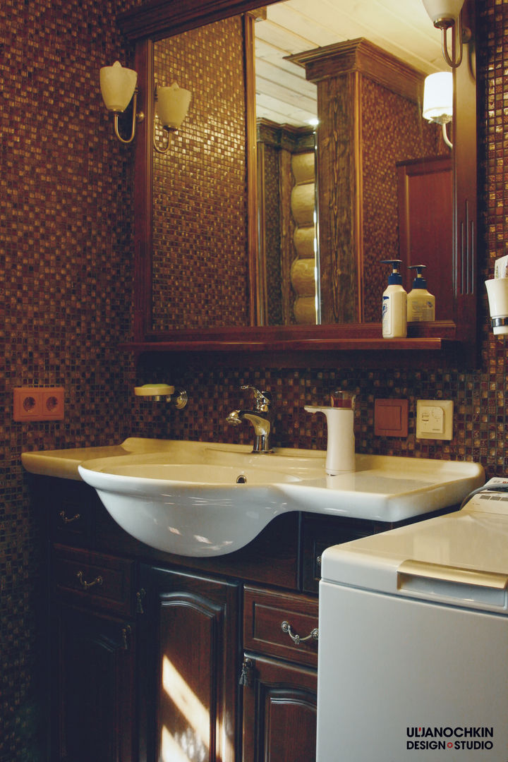 Деревянный дом , ULJANOCHKIN DESIGN*STUDIO ULJANOCHKIN DESIGN*STUDIO Country style bathrooms