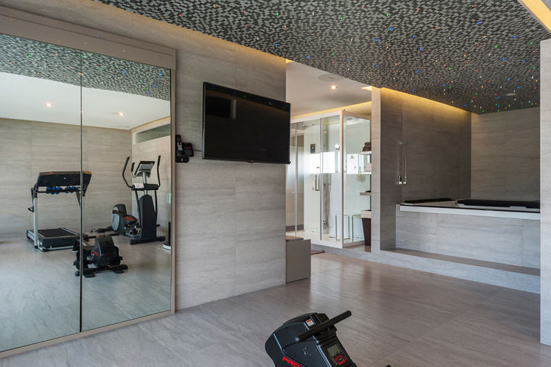 DEPARTAMENTO EN BOSQUE REAL, HO arquitectura de interiores HO arquitectura de interiores Ruang Fitness