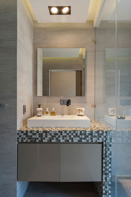 DEPARTAMENTO EN BOSQUE REAL, HO arquitectura de interiores HO arquitectura de interiores Phòng tắm phong cách hiện đại