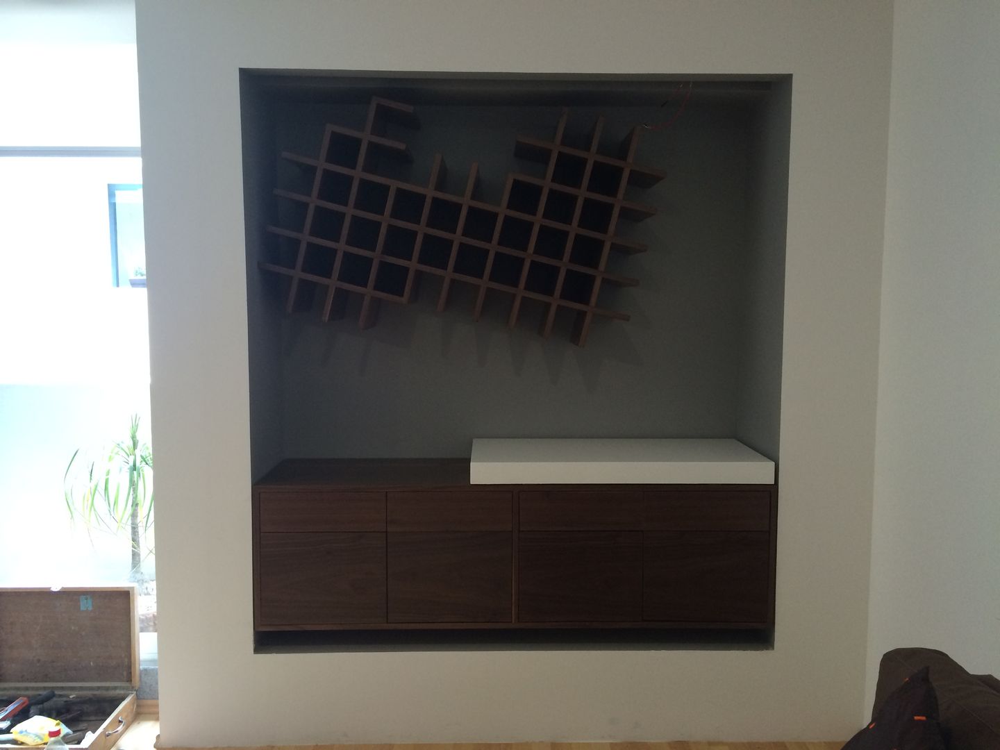 DISEÑO DE MOBILIARIO Y OTROS, HO arquitectura de interiores HO arquitectura de interiores Nhà bếp phong cách hiện đại Gỗ Wood effect Cabinets & shelves