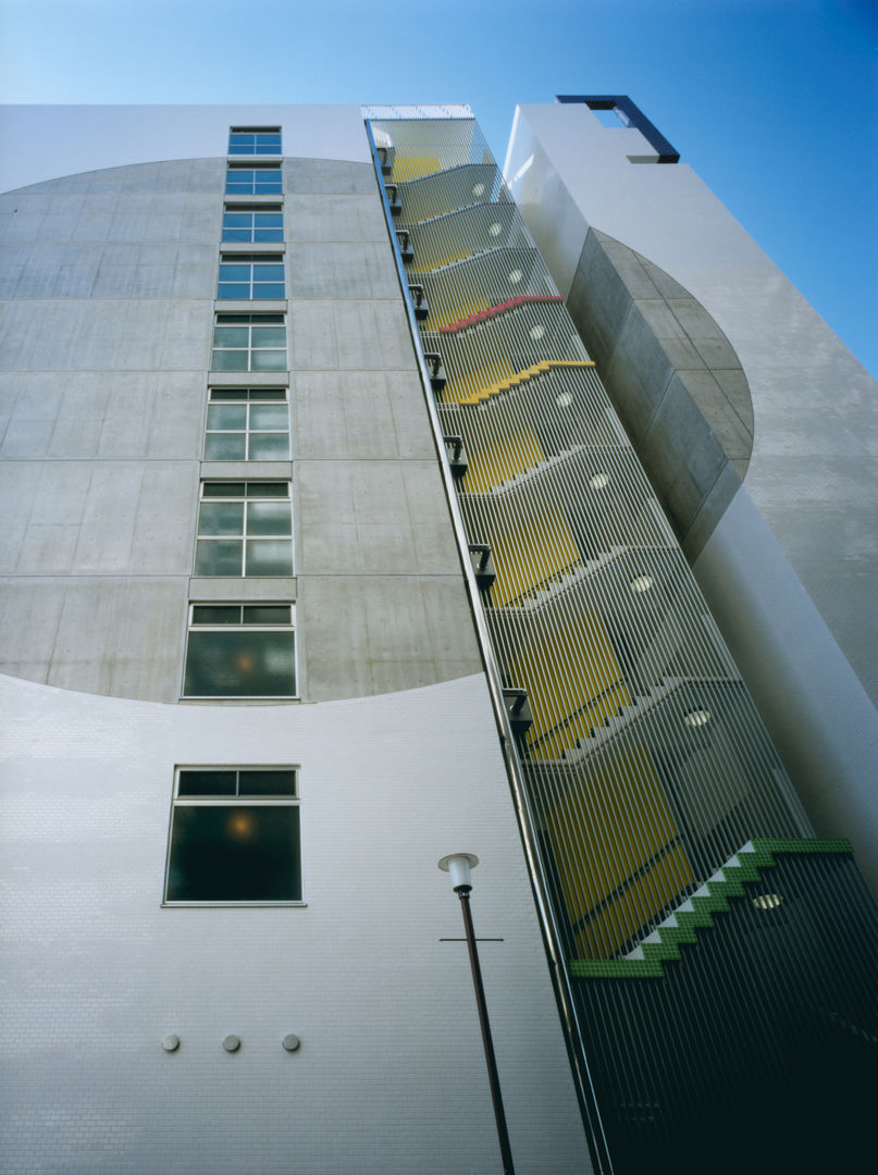 エスプレッソなんば, あお建築設計 あお建築設計 Modern Corridor, Hallway and Staircase Aluminium/Zinc