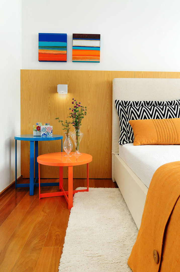 Higienópolis/SP, Thaisa Camargo Arquitetura e Interiores Thaisa Camargo Arquitetura e Interiores Kamar Tidur Modern Bedside tables