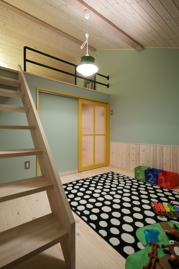 U's HOUSE, dwarf dwarf Nursery/kid’s room