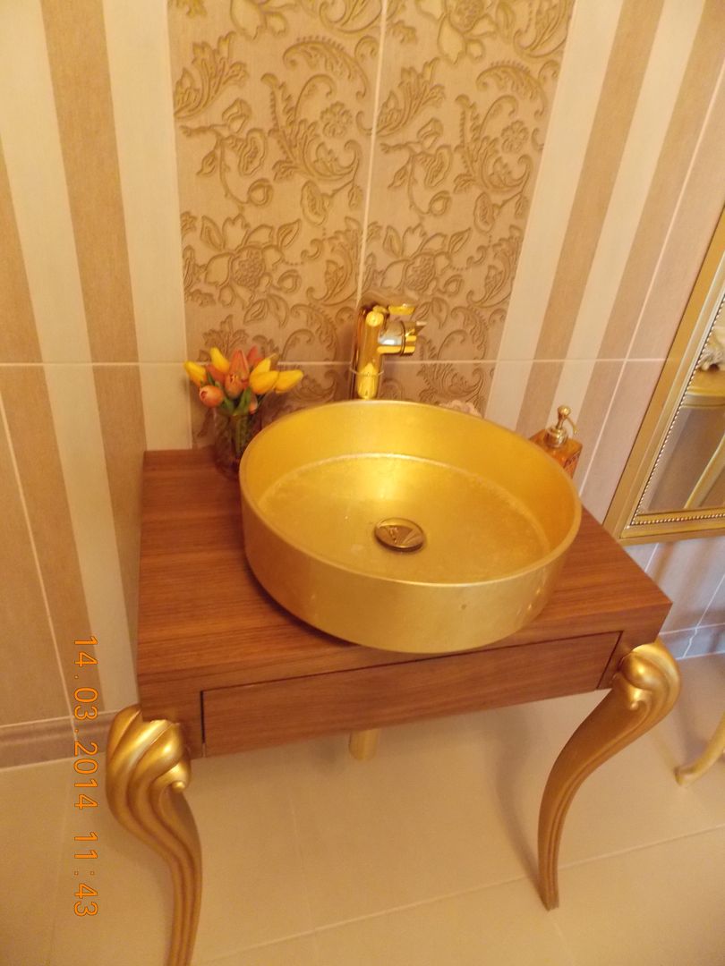 homify Classic style bathrooms Sinks