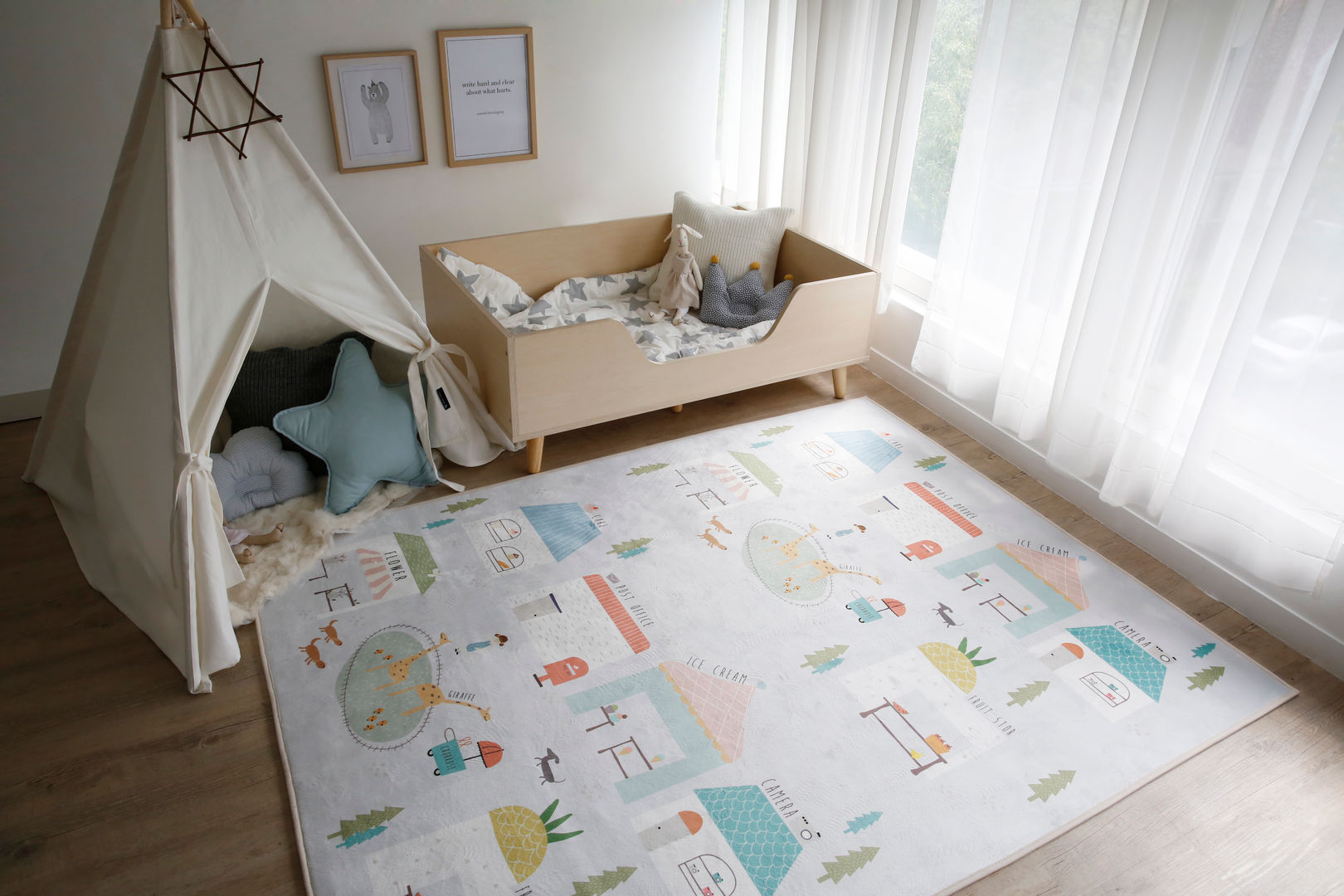 미니멀 빌리지 러그 , (주)데코뷰 (주)데코뷰 Scandinavian style nursery/kids room Textile Amber/Gold Accessories & decoration