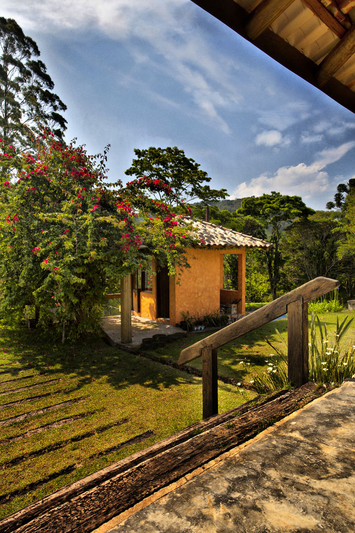 Moradia Rústica em São Lourenço da Serra / SP, Bianka Mugnatto Design de Interiores Bianka Mugnatto Design de Interiores Rustic style house