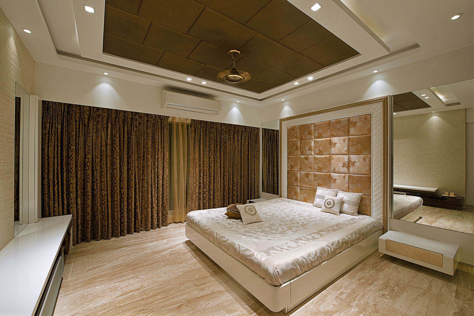 Residence at Khar, Milind Pai - Architects & Interior Designers Milind Pai - Architects & Interior Designers Modern style bedroom