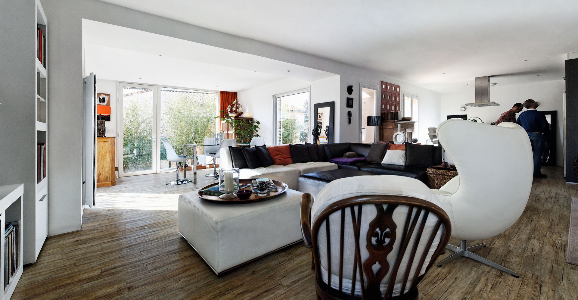 Une boite contemporaine et raffinée, casa architectes casa architectes Salas de estar modernas