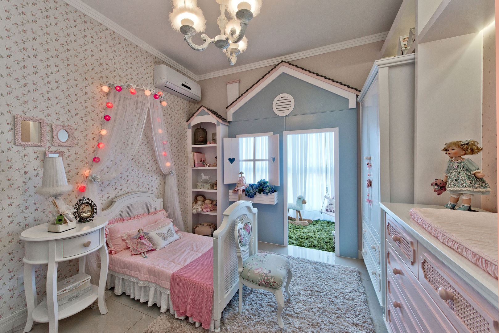 Um quarto de boneca, Espaço do Traço arquitetura Espaço do Traço arquitetura カントリーデザインの 子供部屋