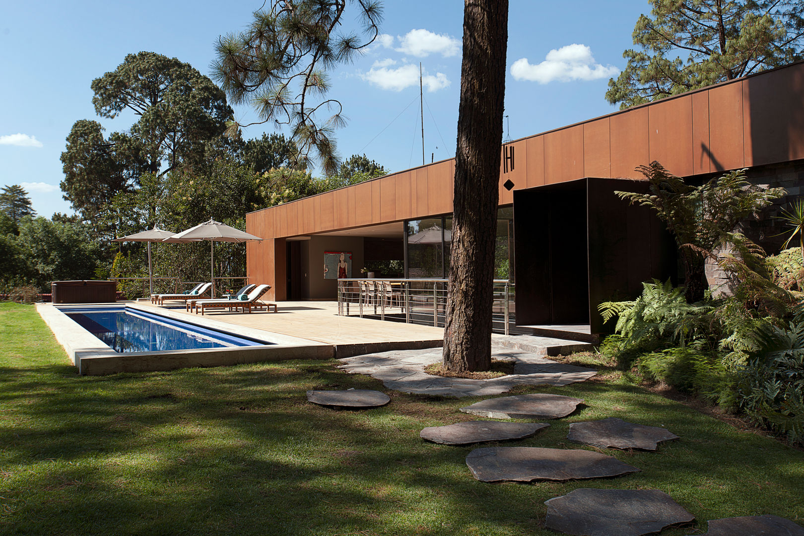 Villa Principal BRH, Vieyra Arquitectos Vieyra Arquitectos Moderne huizen