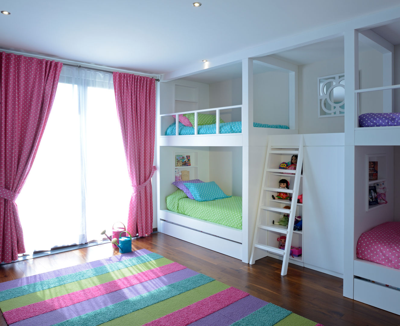 homify Modern nursery/kids room Wood Wood effect