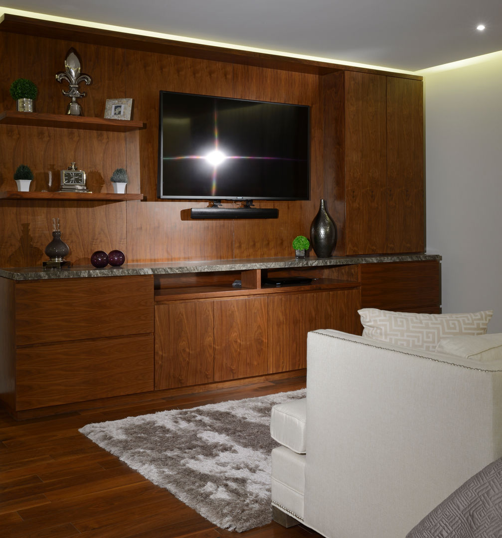 Mueble de TV Area de Recamara Casa GL homify Dormitorios de estilo moderno Madera Acabado en madera