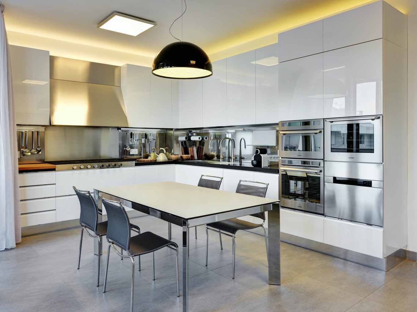 Private apartment in Milan CityLife complex, Studio Marco Piva Studio Marco Piva Modern style kitchen