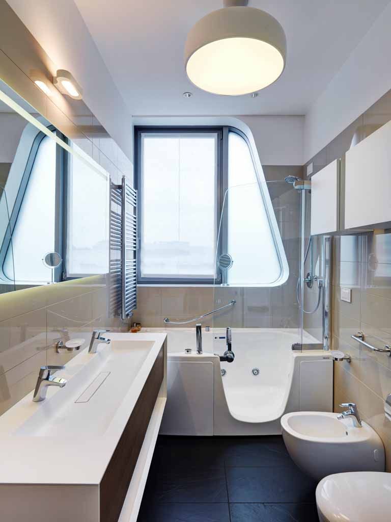 Private apartment in Milan CityLife complex, Studio Marco Piva Studio Marco Piva Modern Bathroom