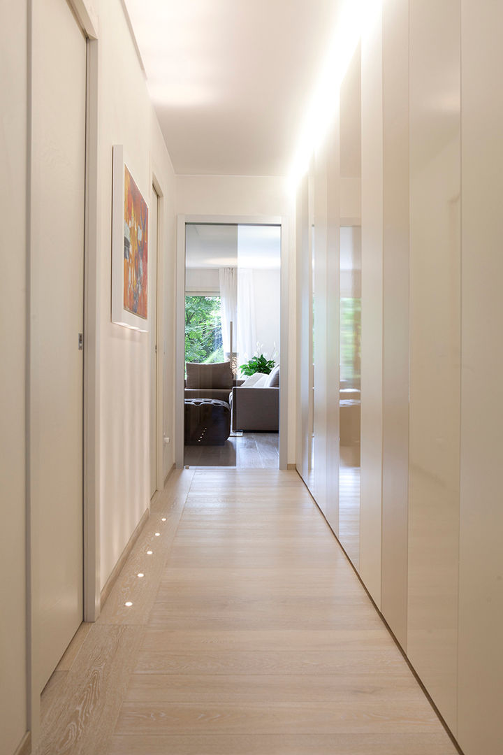 Rovere decapato per pavimentazione, Semplicemente Legno Semplicemente Legno Minimalist corridor, hallway & stairs Wood Wood effect